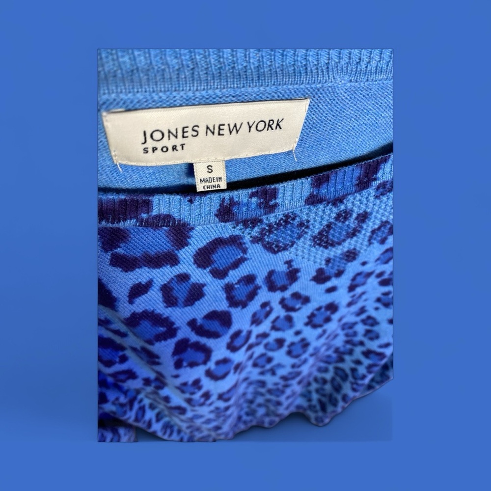 Jones New York Sport Women’s Sweater Blue Leopard Print 3/4 Sleeve Size S - Picture 3 of 7